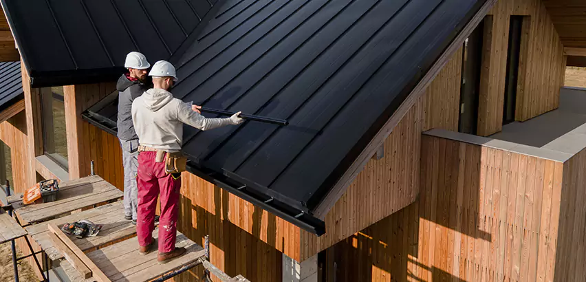 Metal Roof Maintenance in Eastchester